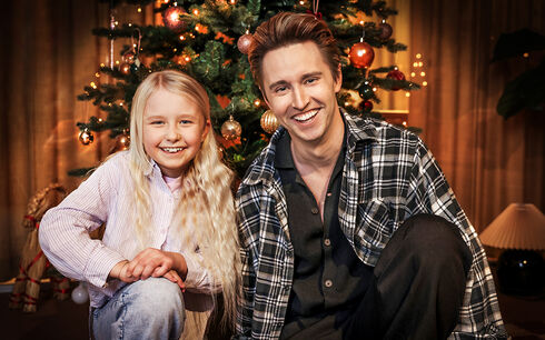 Hampus Nessvold spelar huvudrollen i årets julkalender