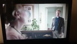 Jobbsökande i halvvägs till himlen.
Ursäkta den dåliga kvaliteten.