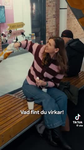 Reklam Melodifestivalen och OLW med
Hampus Hedström