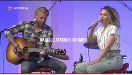 Sommar 2020 Maja Gullstrand spelar egen låt tillsammans med Jay Smith. För mer info gå till Instagramprofilen @majagullstrand 
Bokning; 
majagullstrand@gmail.com